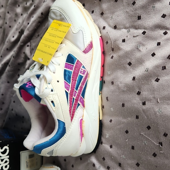 ASICS Gel - Picture 5 of 12